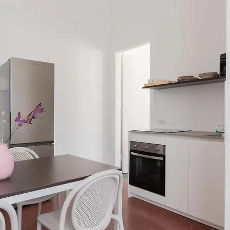 Appartement Moon Rosa B42 *